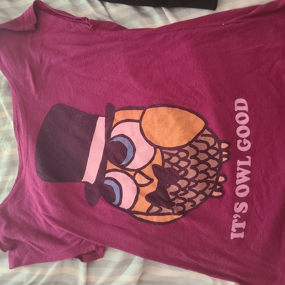 Graphic Tee with Owl Design - Maroon - Picture 4 of 4